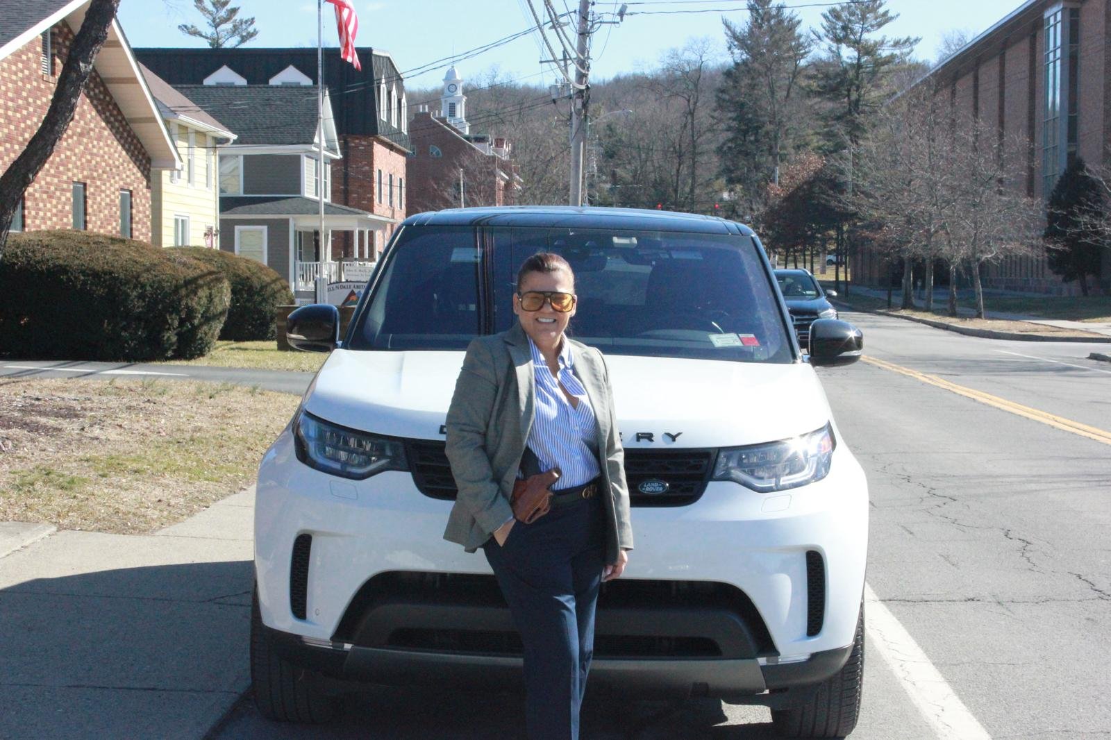 WM Security Services representative and vehicle